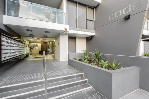 Code Apartments - Accommodation Mount Tamborine 21