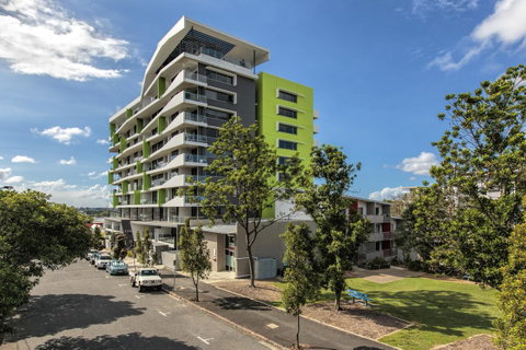 Code Apartments - Accommodation Mount Tamborine 0