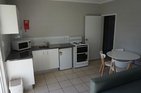 YAL Cairns - A Motel That Makes A Difference - Accommodation Mount Tamborine 26
