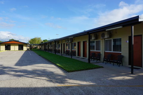 YAL Cairns - A Motel That Makes A Difference - Accommodation Mount Tamborine 39