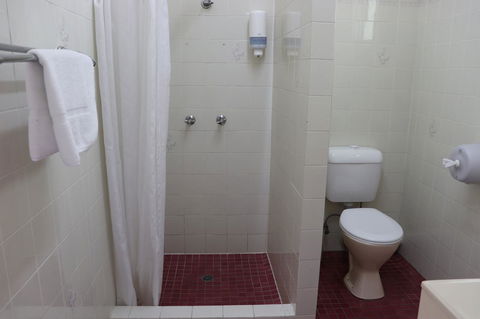 YAL Cairns - A Motel That Makes A Difference - Accommodation Mount Tamborine 27