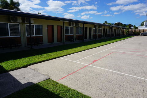 YAL Cairns - A Motel That Makes A Difference - Accommodation Mount Tamborine 41