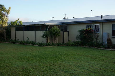 YAL Cairns - A Motel That Makes A Difference - Accommodation Mount Tamborine 44