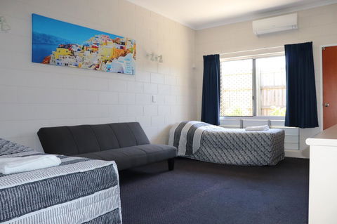 YAL Cairns - A Motel That Makes A Difference - Accommodation Mount Tamborine 13