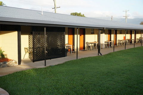 YAL Cairns - A Motel That Makes A Difference - Accommodation Mount Tamborine 38