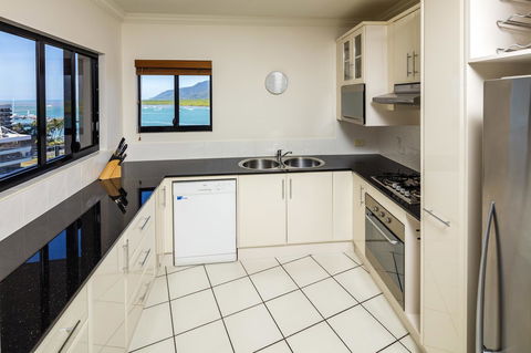 Jack And Newell Holiday Apartments - Accommodation Mount Tamborine 34