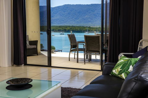 Jack And Newell Holiday Apartments - Accommodation Mount Tamborine 1
