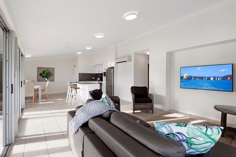 Oasis Apartments On Hamilton Island By HIHA - Accommodation Mount Tamborine 33