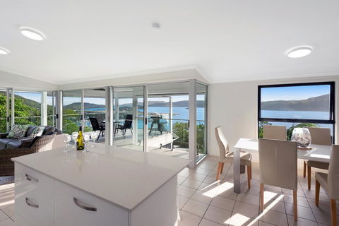 Oasis Apartments On Hamilton Island By HIHA - Accommodation Mount Tamborine 37