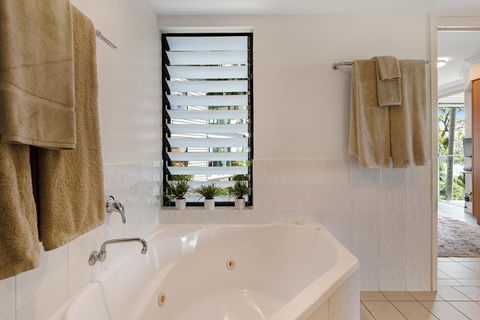 Oasis Apartments On Hamilton Island By HIHA - Accommodation Mount Tamborine 15