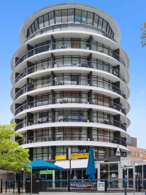 Madison Tower Mill Hotel - Accommodation Mount Tamborine 0