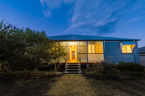 Apple Blossom Cottages - Accommodation Mount Tamborine 0