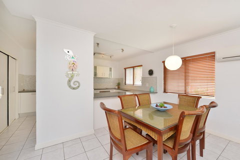 Tropical Reef Apartments - Accommodation Mount Tamborine 20
