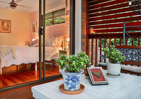 Manitzky Magic -B&B Home With Heart - Accommodation Mount Tamborine 1