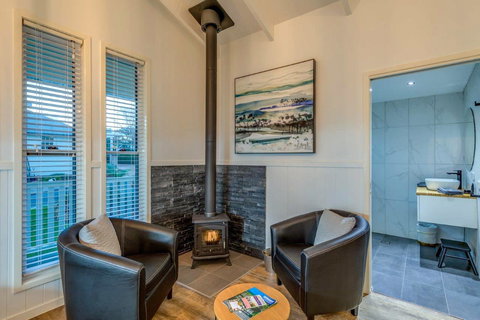 Hampton Estate Wines - Accommodation Mount Tamborine 3