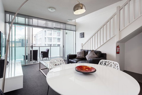 Oxygen Apartments - Accommodation Mount Tamborine 13