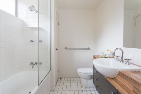 Oxygen Apartments - Accommodation Mount Tamborine 24