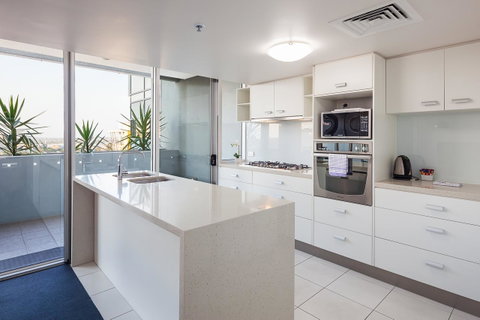 Oxygen Apartments - Accommodation Mount Tamborine 4