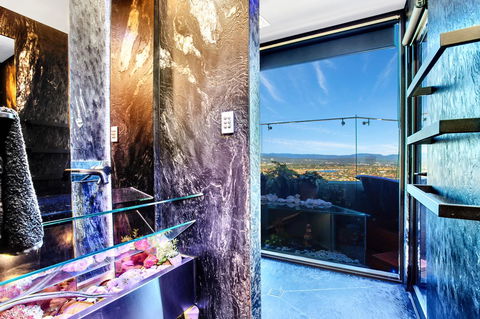 Burleigh Esplanade Apartments - Accommodation Mount Tamborine 7