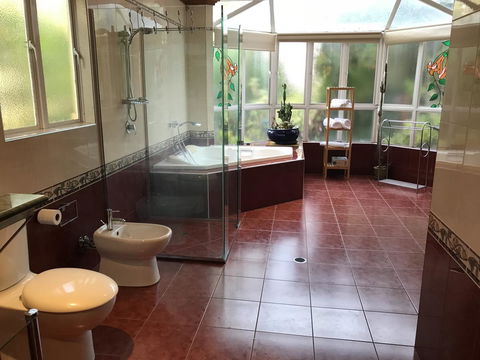 Taj On Byrnes - Private Luxury Apartment Mareeba - Accommodation Mount Tamborine 3