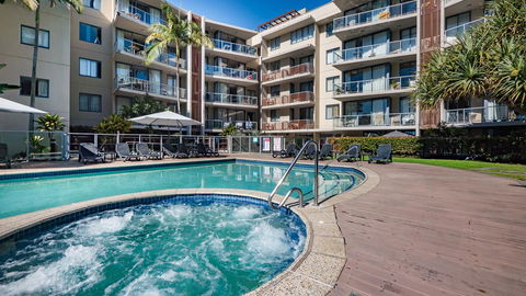 Swell Resort Burleigh Heads - Accommodation Mount Tamborine 1