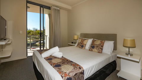 Swell Resort Burleigh Heads - Accommodation Mount Tamborine 34