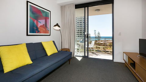 Swell Resort Burleigh Heads - Accommodation Mount Tamborine 2