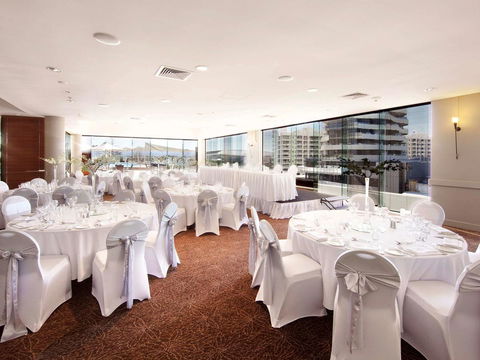Sofitel Gold Coast Broadbeach - Accommodation Mount Tamborine 37