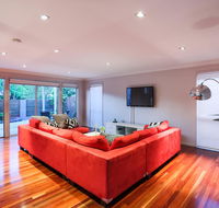 Hamilton Executive - Accommodation Mount Tamborine