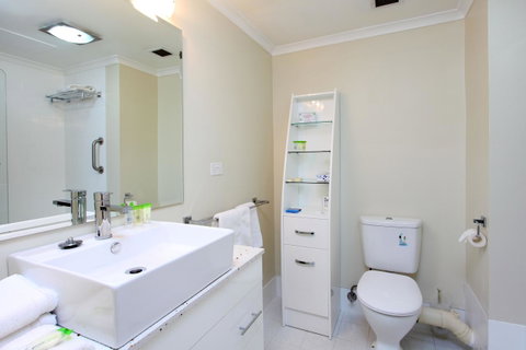 Best Western Gregory Terrace - Accommodation Mount Tamborine 15