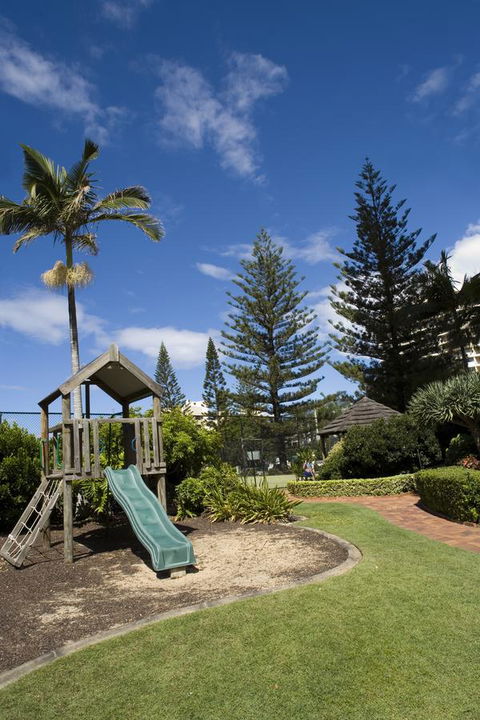 Surfers Century Oceanside Apartments - Accommodation Mount Tamborine 29