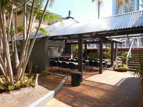 Surfers Century Oceanside Apartments - Accommodation Mount Tamborine 30