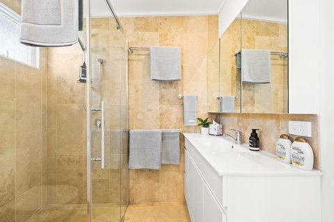 Hollow Tree Farm - Accommodation Mount Tamborine 8