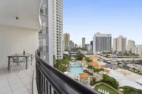 Holiday Holiday Chevron Renaissance Apartments - Accommodation Mount Tamborine 24