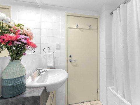 Central Brunswick Apartment Hotel - Accommodation Mount Tamborine 22