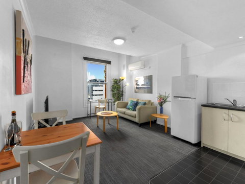 Central Brunswick Apartment Hotel - Accommodation Mount Tamborine 4