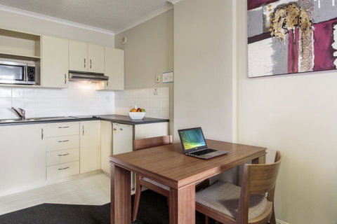 Central Brunswick Apartment Hotel - Accommodation Mount Tamborine 31