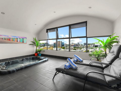 Central Brunswick Apartment Hotel - Accommodation Mount Tamborine 11