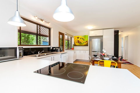 Arthouse - Accommodation Mount Tamborine 2