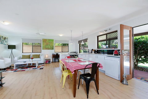 Arthouse - Accommodation Mount Tamborine 3