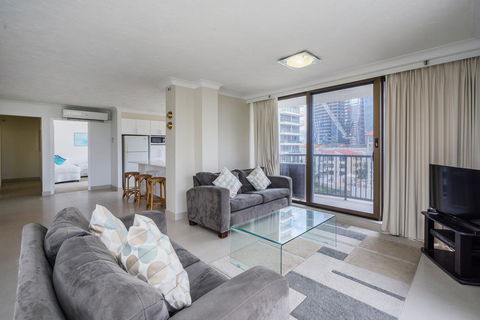 Surfers Aquarius On The Beach - Accommodation Mount Tamborine 38