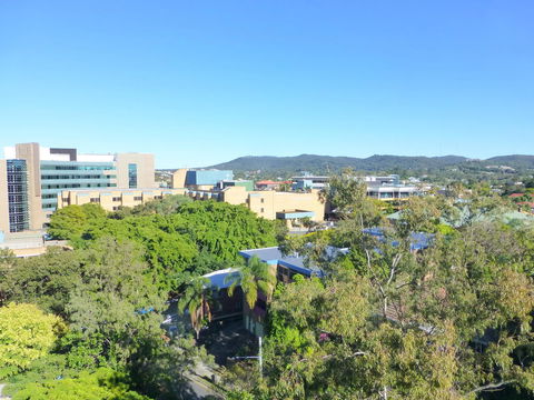 The Oasis Apartments - Accommodation Mount Tamborine 10