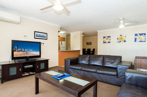 Breakers North Absolute Beachfront Apartments - Official - Accommodation Mount Tamborine 32