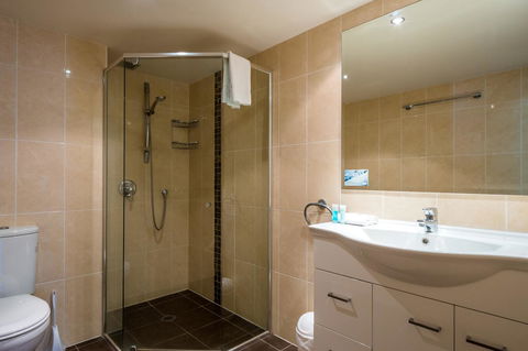 Breakers North Absolute Beachfront Apartments - Official - Accommodation Mount Tamborine 34