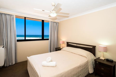Breakers North Absolute Beachfront Apartments - Official - Accommodation Mount Tamborine 8