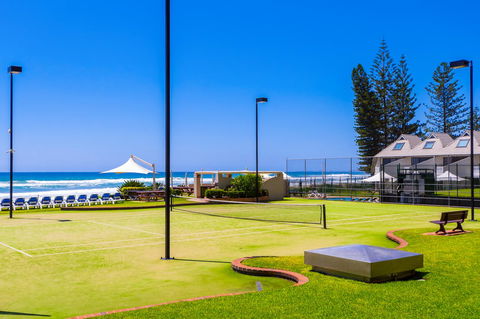 Breakers North Absolute Beachfront Apartments - Official - Accommodation Mount Tamborine 3