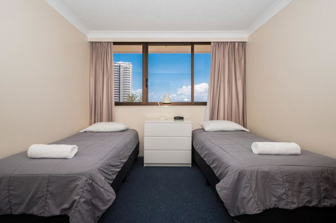 Breakers North Absolute Beachfront Apartments - Official - Accommodation Mount Tamborine 17