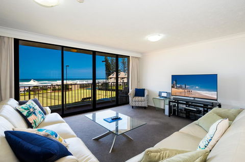 Breakers North Absolute Beachfront Apartments - Official - Accommodation Mount Tamborine 22