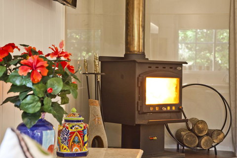 Curtis Falls Cottage - Accommodation Mount Tamborine 10