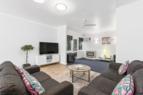 Wattle Grove Villa - Accommodation Mount Tamborine 3